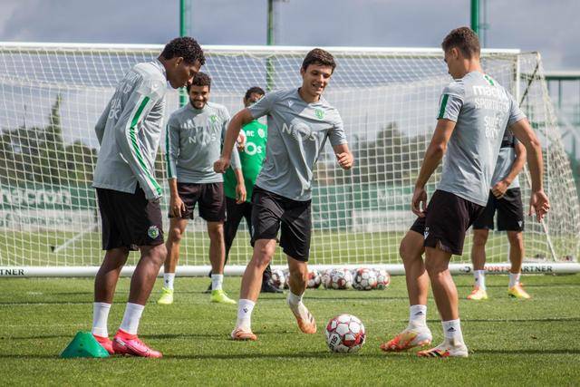 决战20强 贵州“村超”为何一场定胜负？决战20强 贵州“村超”为何一场定胜负？